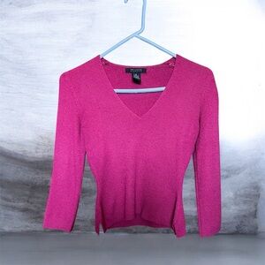 The Limited Stretch V-Neck Top | Size Small